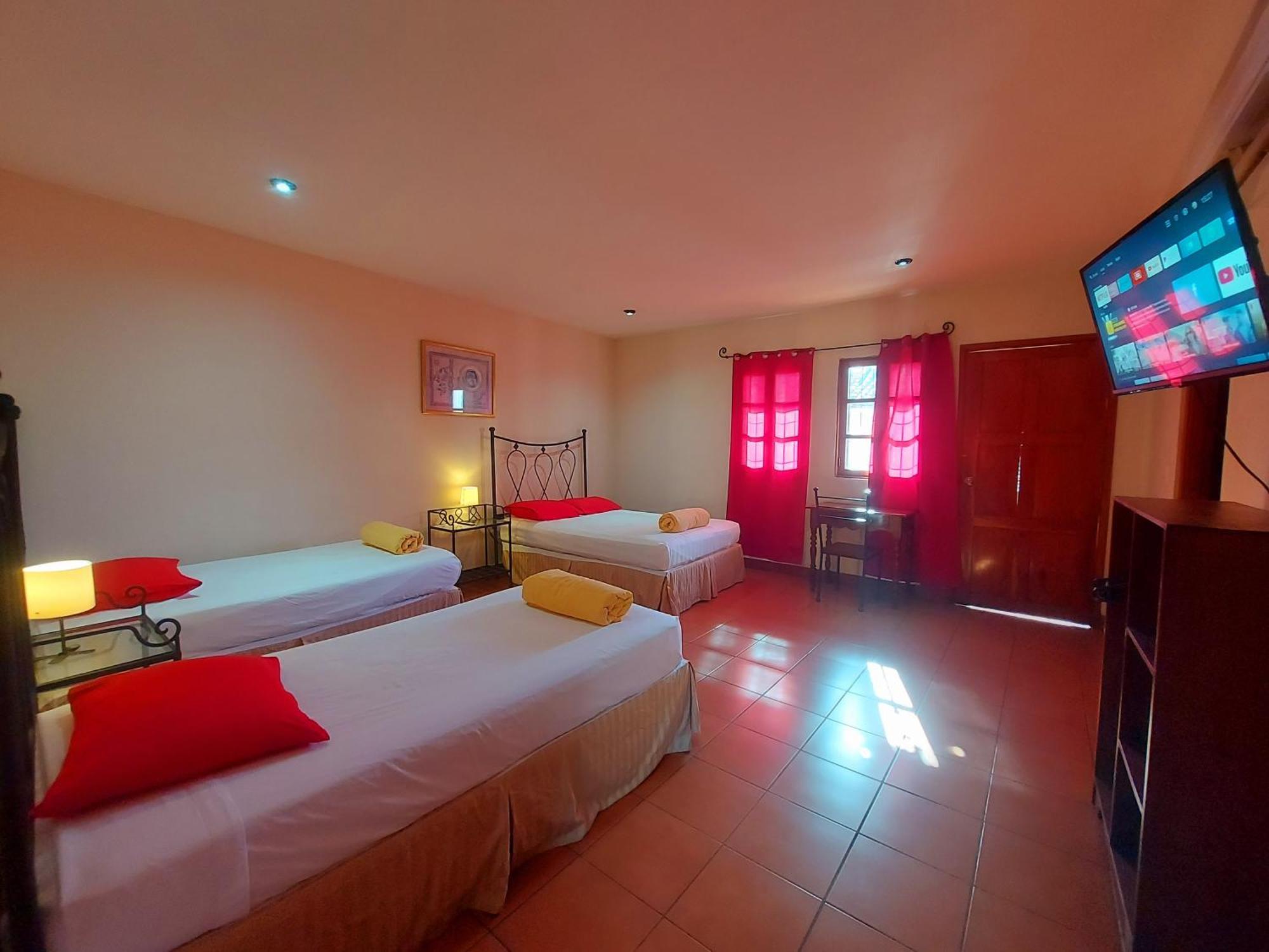 Hostal Lolita'S Boutique Granada Εξωτερικό φωτογραφία