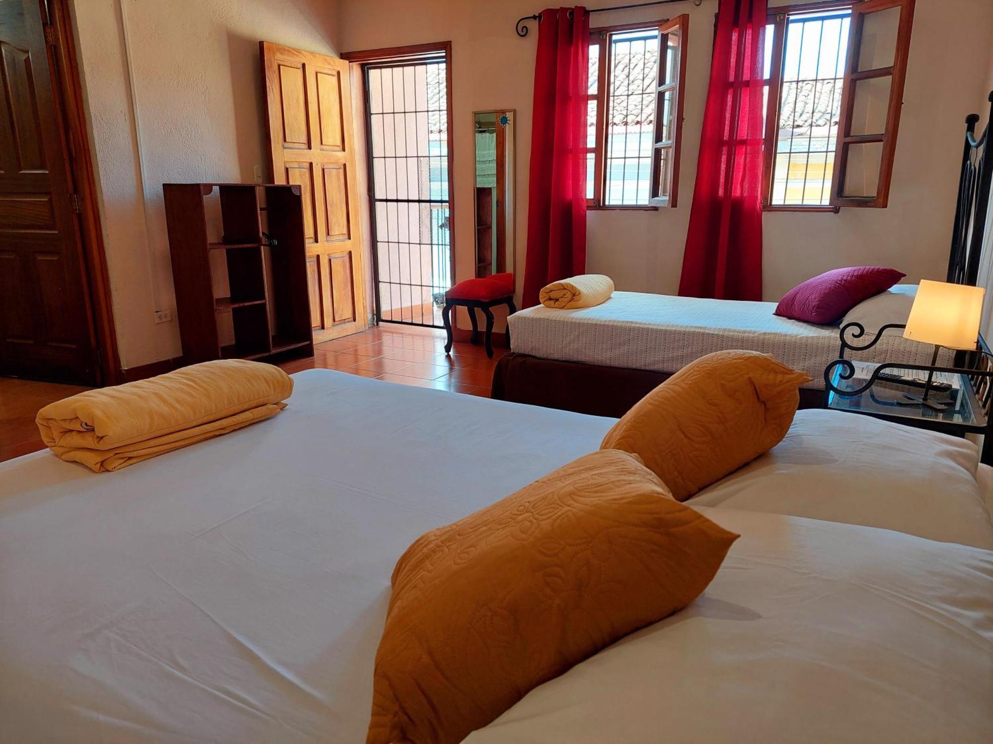 Hostal Lolita'S Boutique Granada Εξωτερικό φωτογραφία